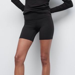 Lululemon align high rise short 6” inseam